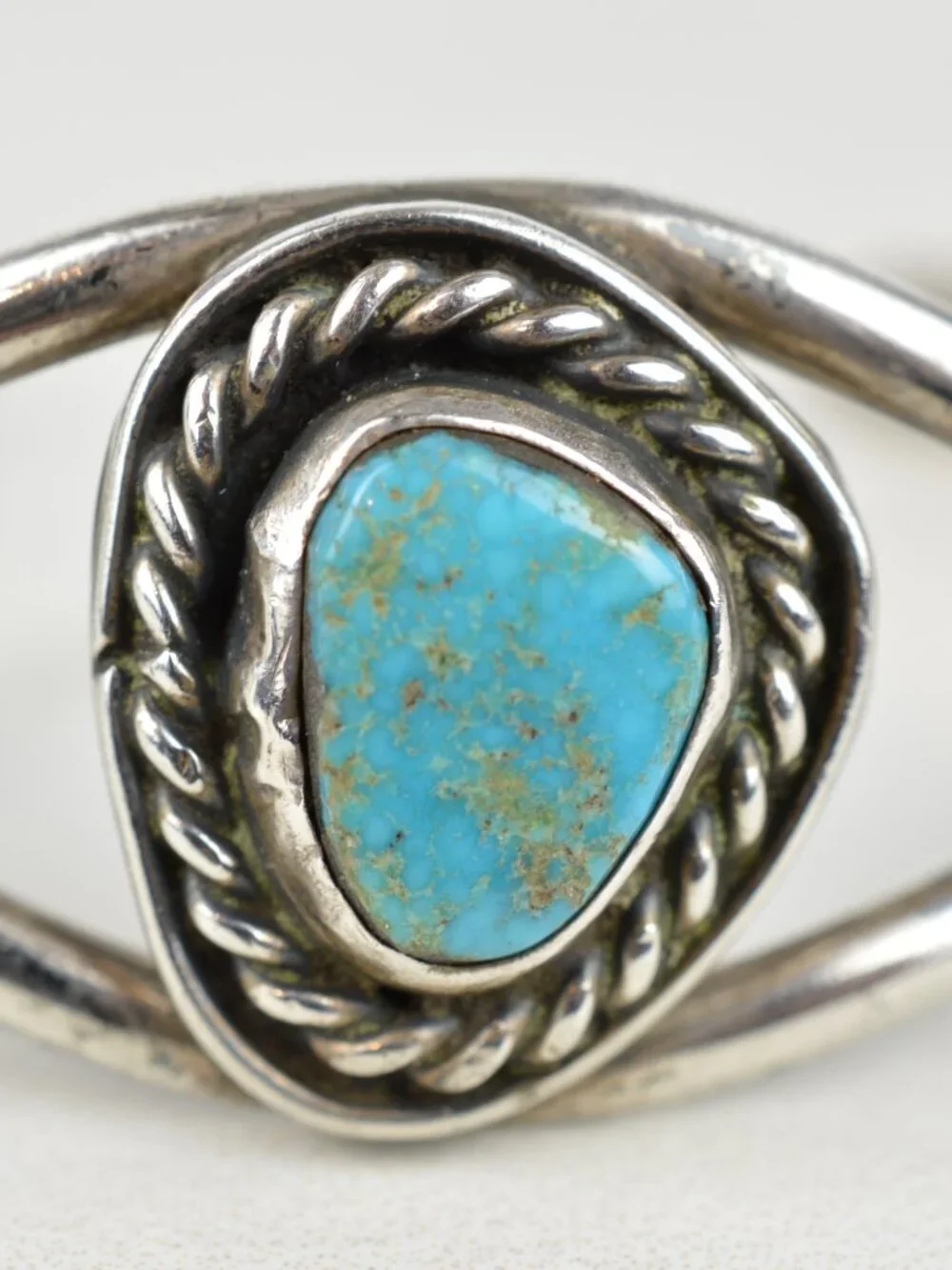 Vintage Sterling Silver Kingman Turquoise Cuff Bracelet Small Petite Split Shank